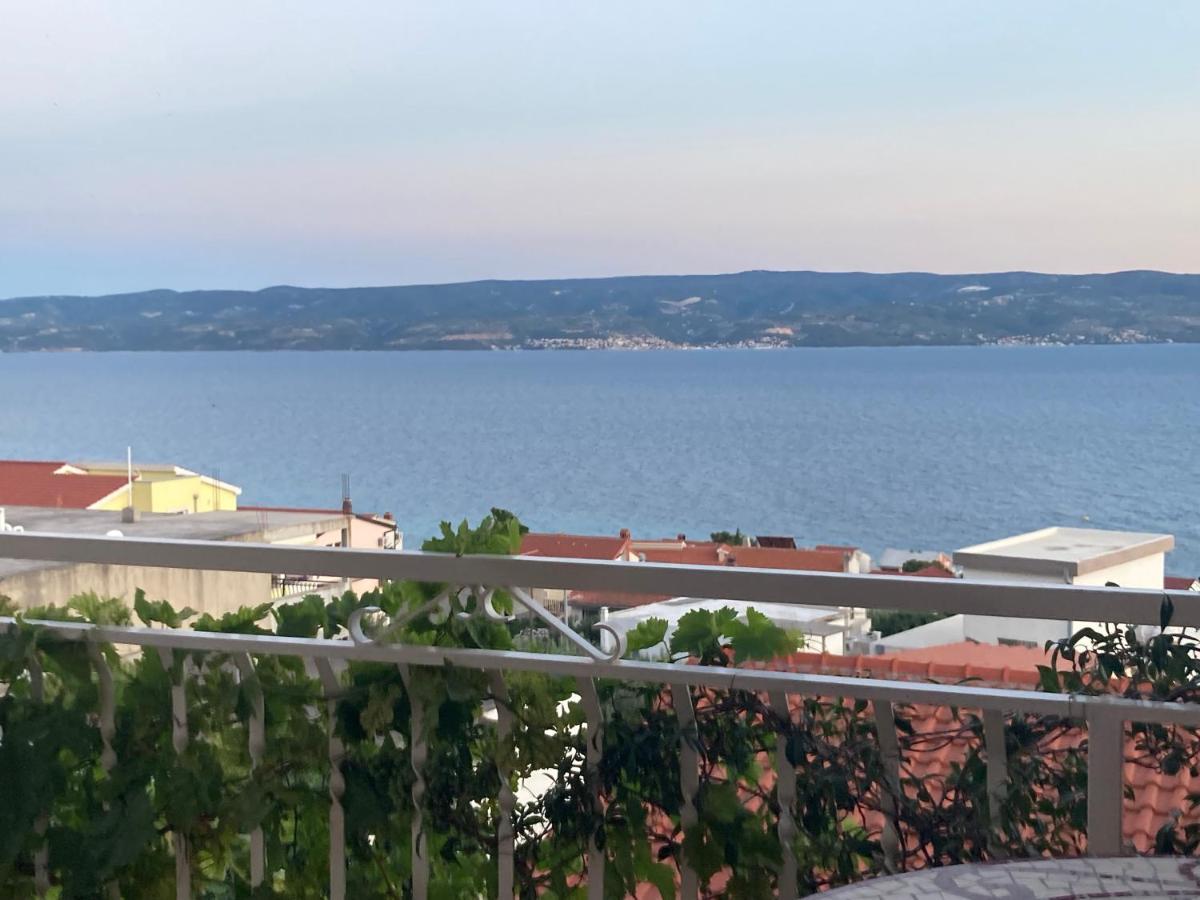 Guest House Adria Дуги Рат Екстериор снимка