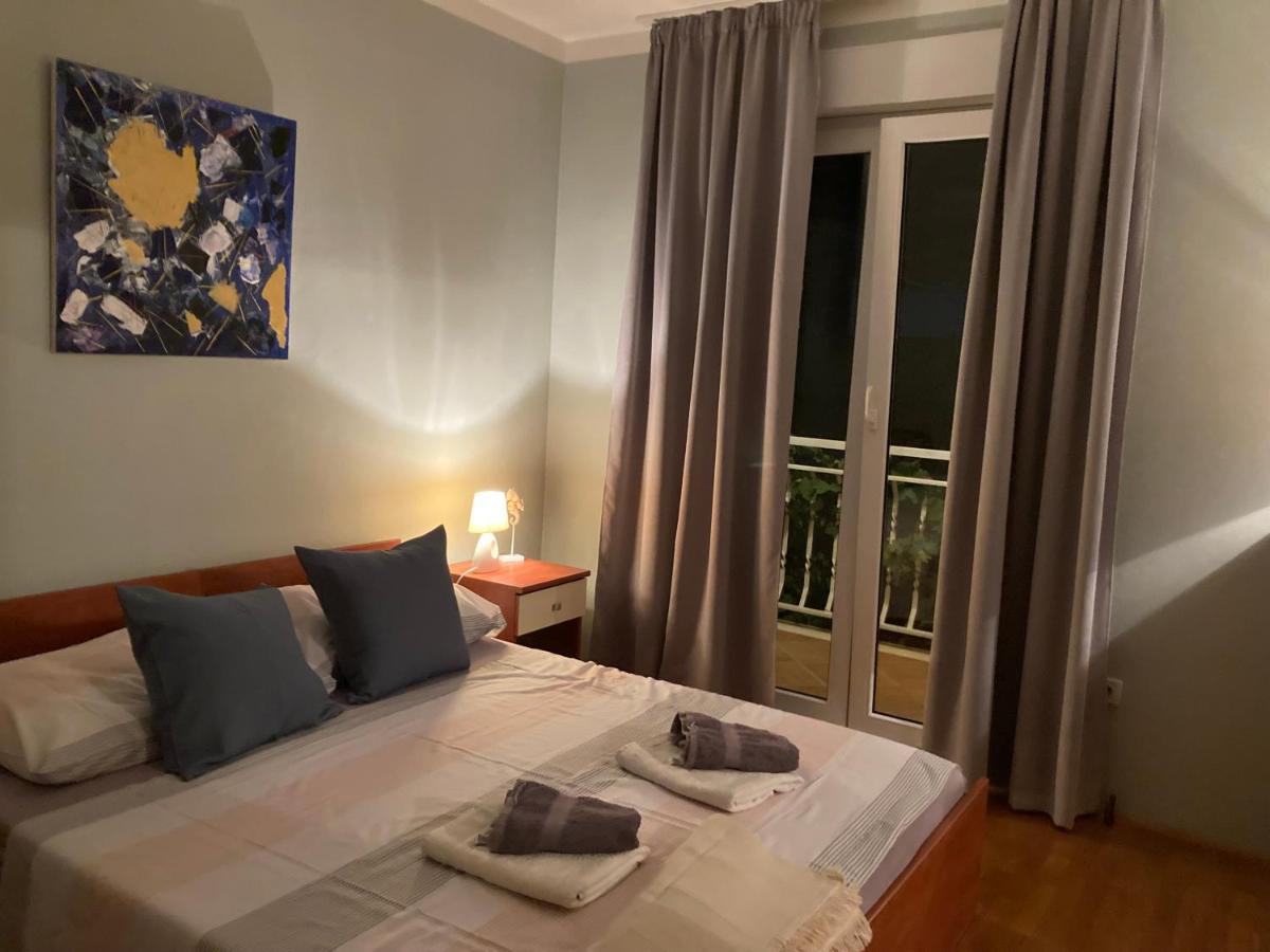 Guest House Adria Дуги Рат Екстериор снимка