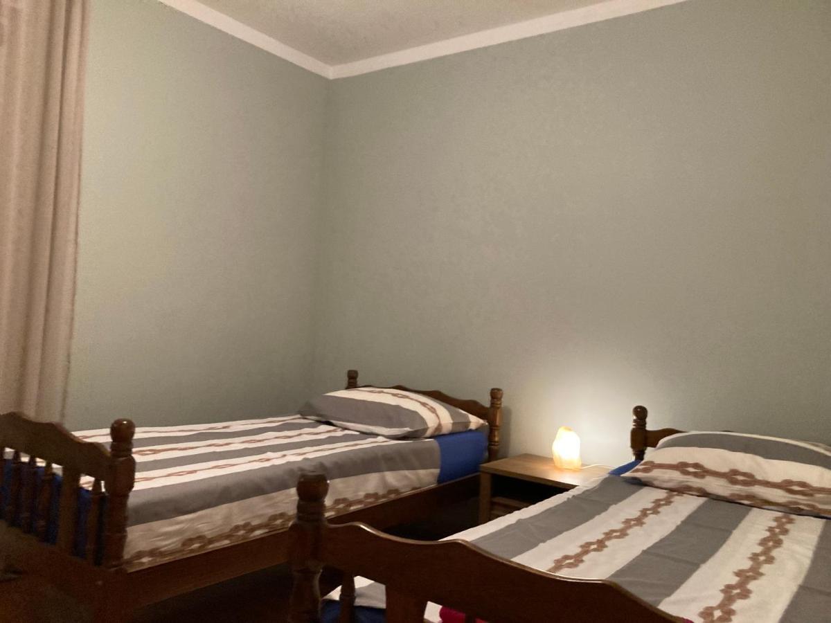 Guest House Adria Дуги Рат Екстериор снимка